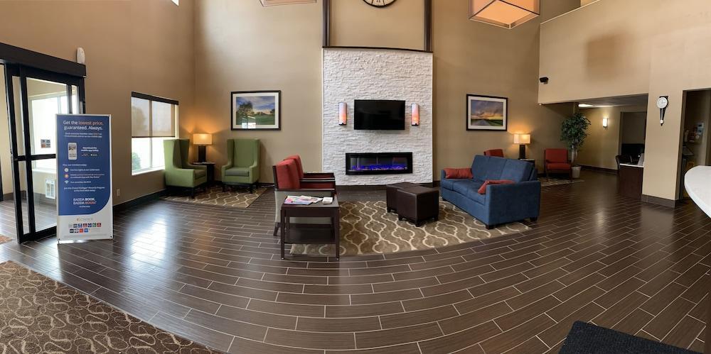 Comfort Suites Auburn Near I-69 Buitenkant foto