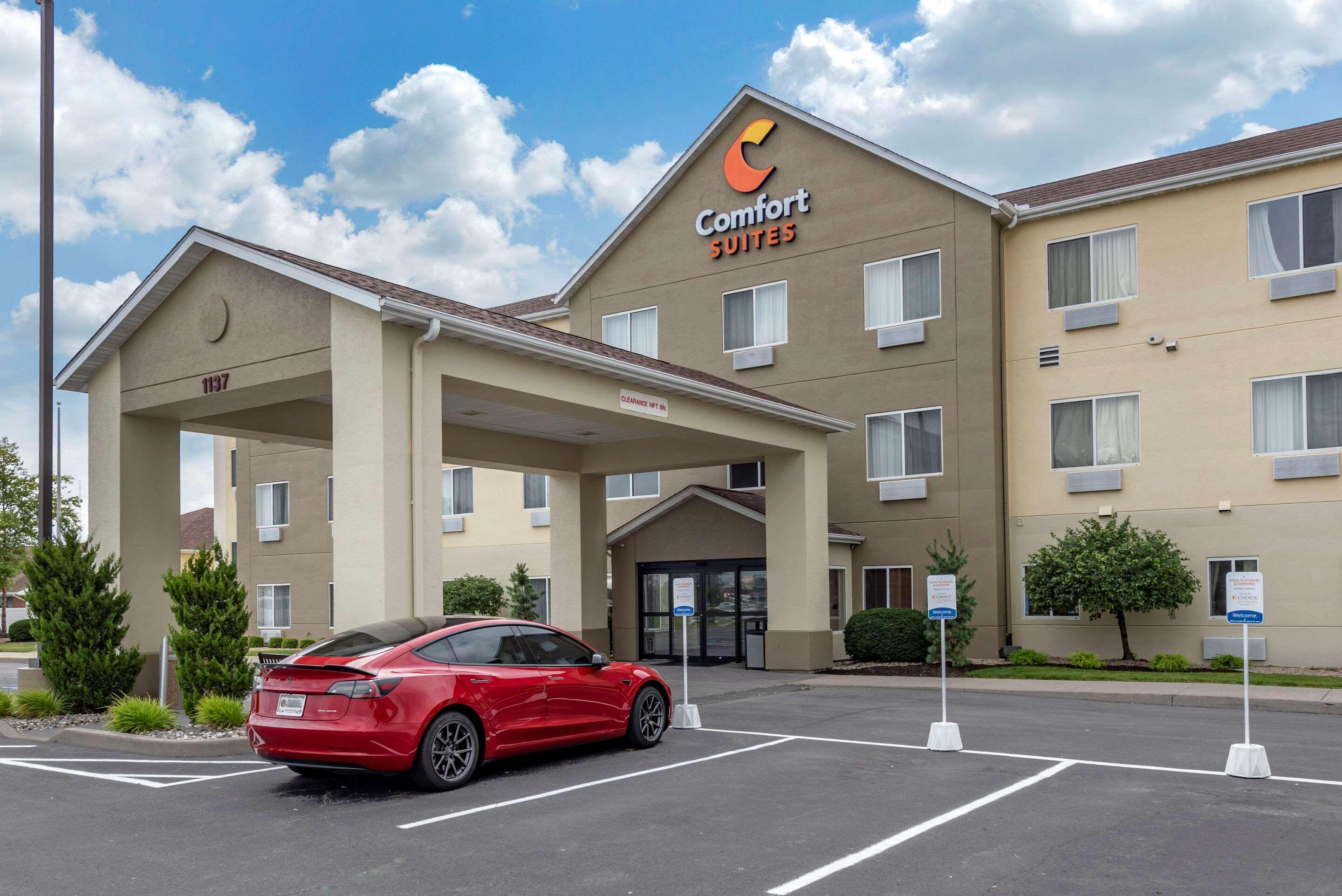 Comfort Suites Auburn Near I-69 Buitenkant foto